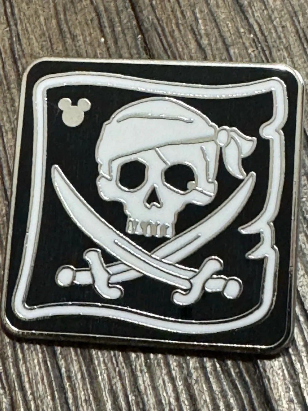 5/$25 Disney Treasure Cove Pirate Flag Pin
